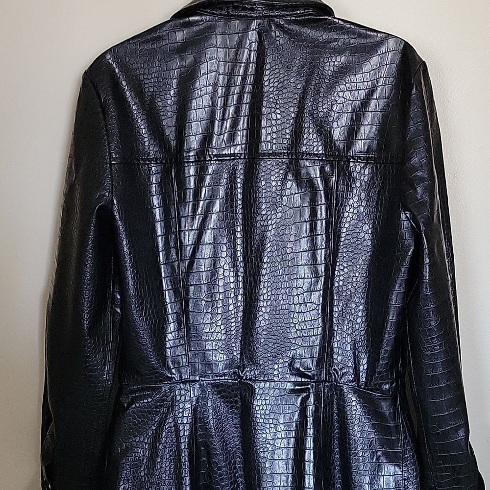Veronica Beard Echo Ruched Faux-Leather Dress - Picture 6 of 10